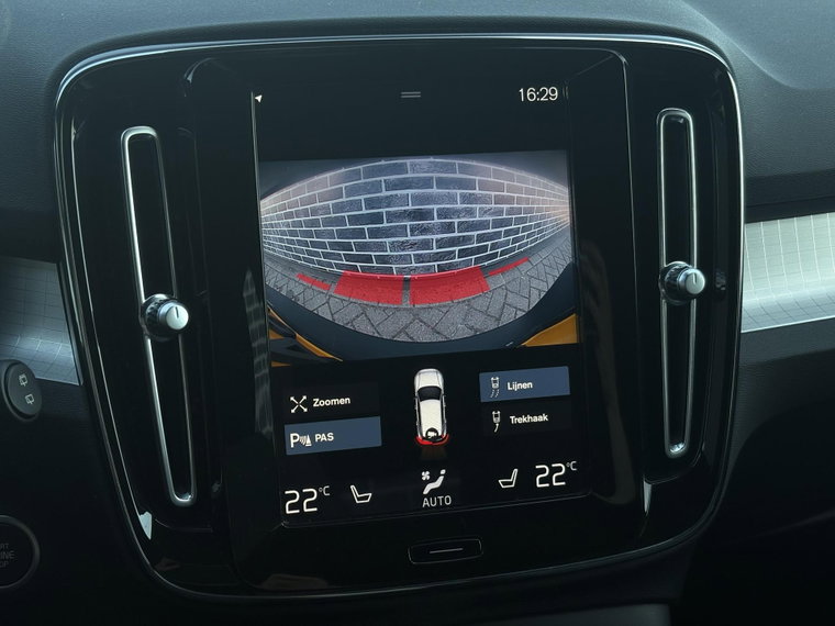 Vehicle Image 26