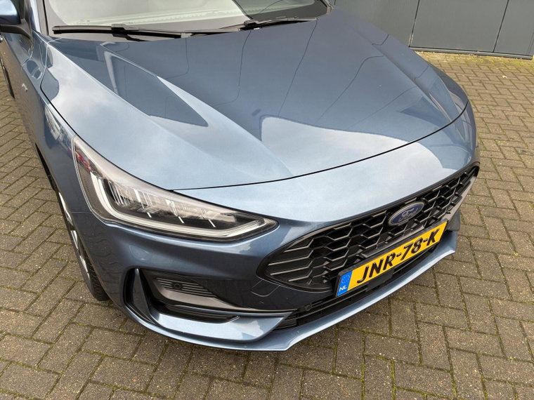 Vehicle Image 43