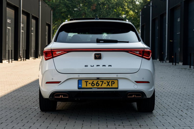 Vehicle Image 36