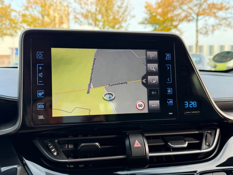 Vehicle Image 30