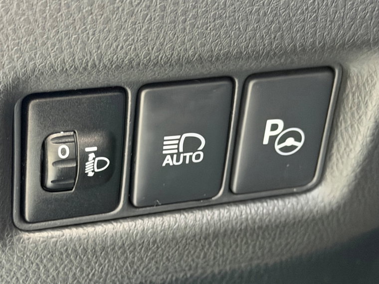 Vehicle Image 36