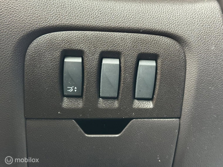 Vehicle Image 39
