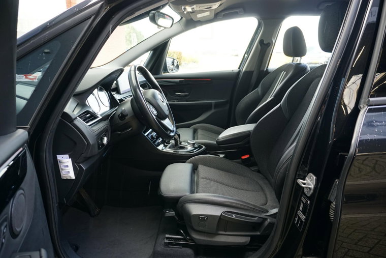 Vehicle Image 19