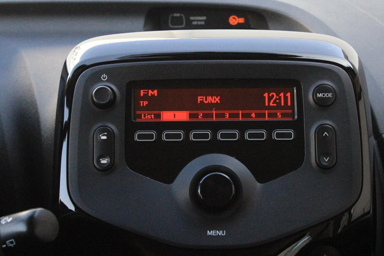Vehicle Image 23
