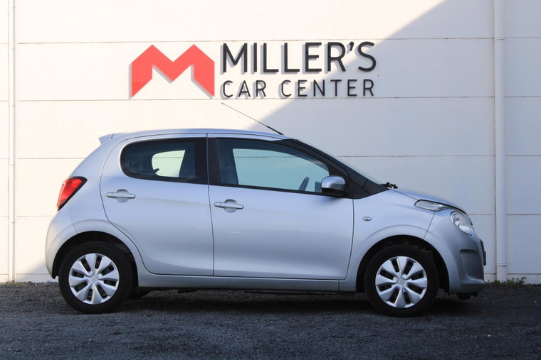 Vehicle Image 5