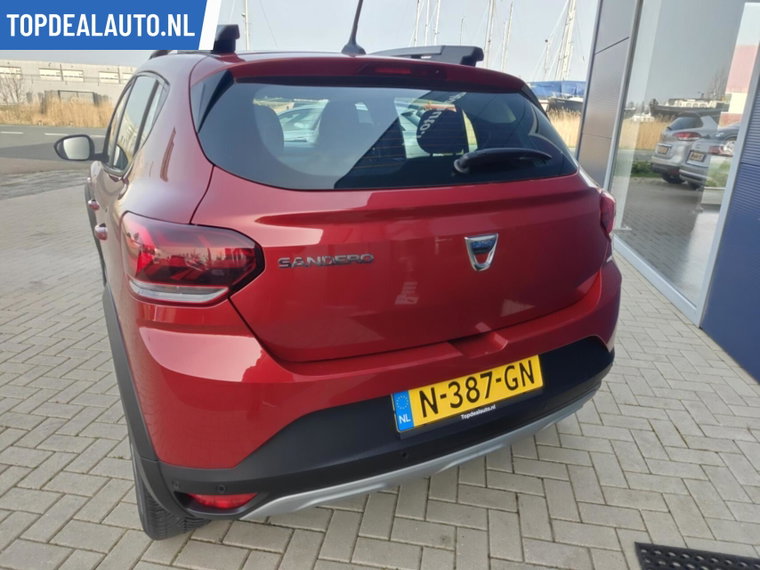 Vehicle Image 25