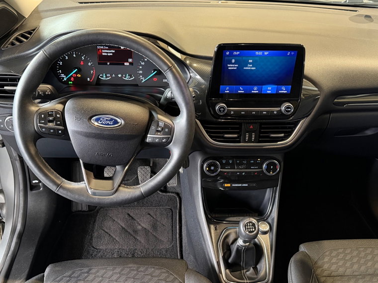 Vehicle Image 30