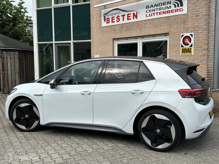 Vehicle Image 33
