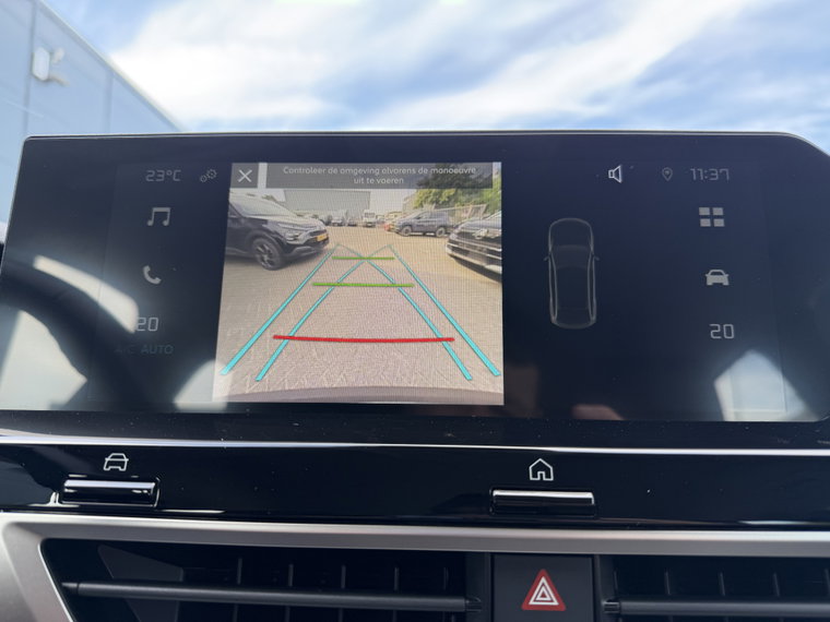 Vehicle Image 22