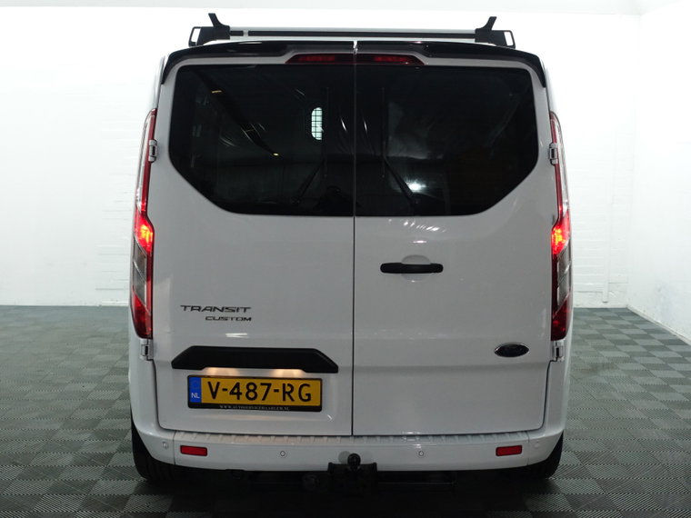 Vehicle Image 32