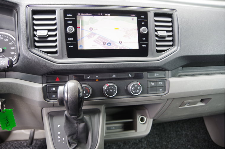 Vehicle Image 8