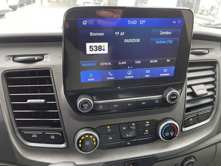 Vehicle Image 21