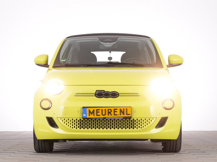 Vehicle Image 32