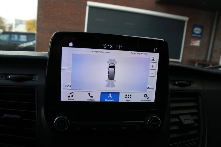 Vehicle Image 21