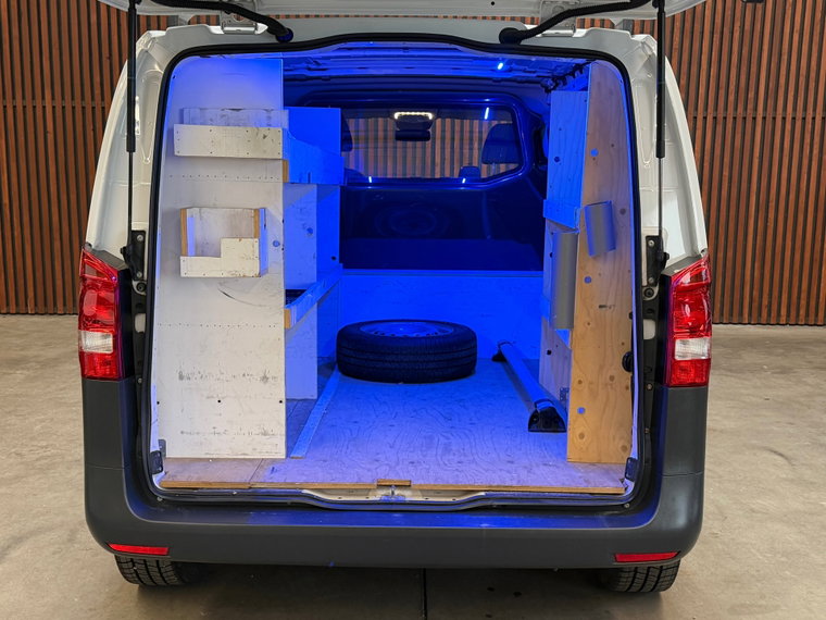 Vehicle Image 19