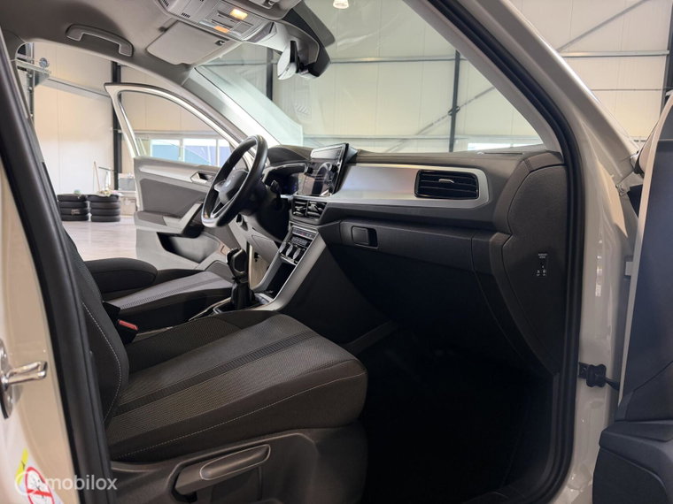 Vehicle Image 33