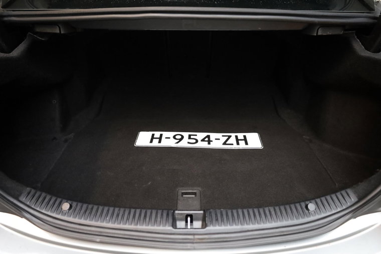 Vehicle Image 27