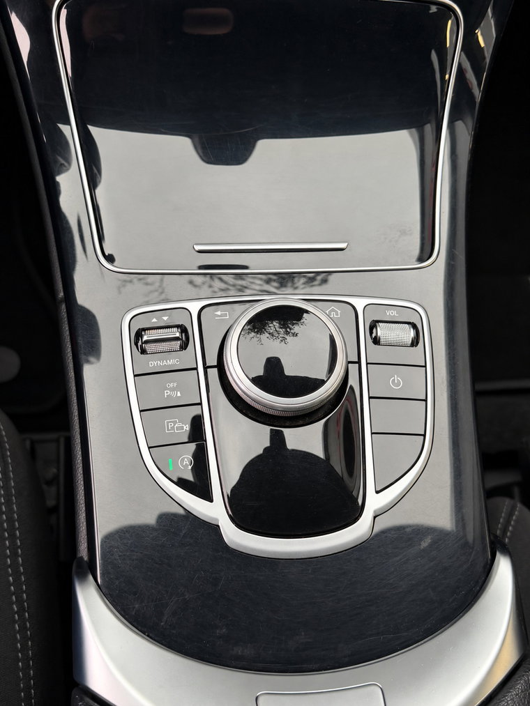 Vehicle Image 38