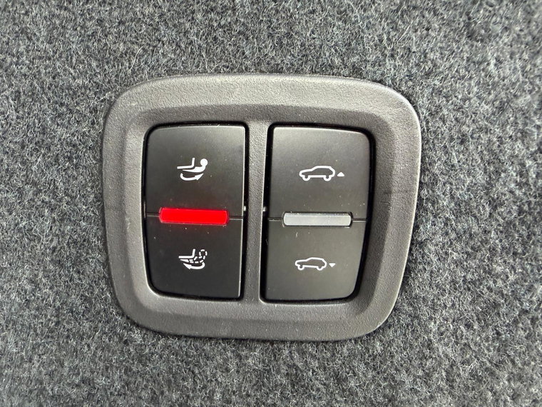 Vehicle Image 28