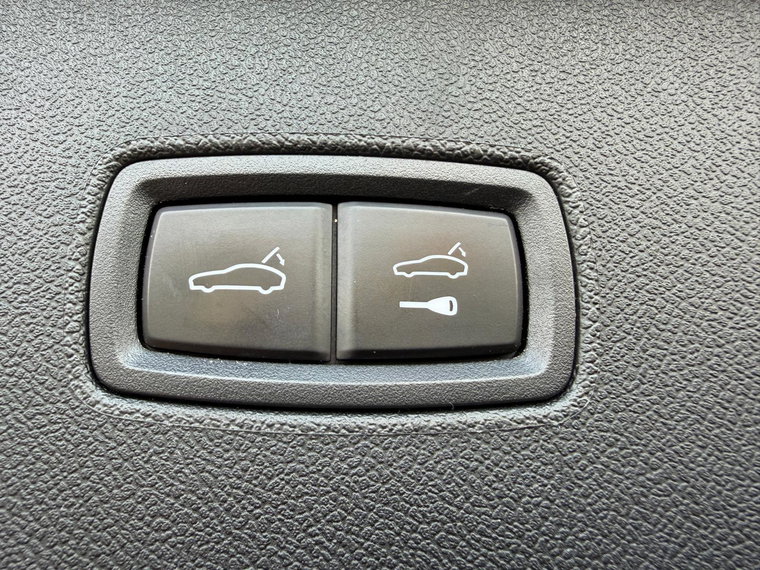Vehicle Image 29