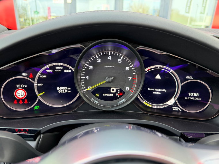 Vehicle Image 32