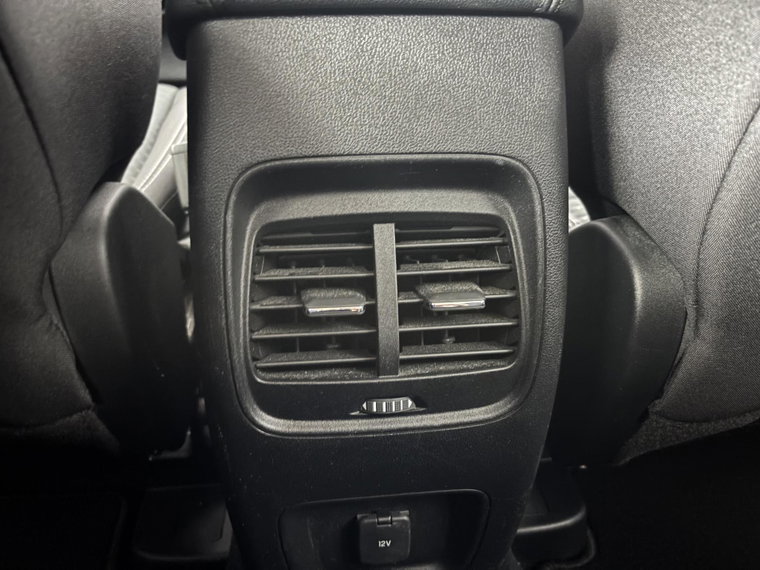Vehicle Image 27