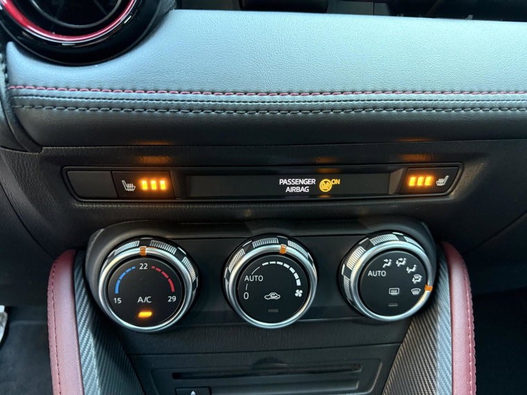 Vehicle Image 29