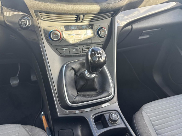 Vehicle Image 17