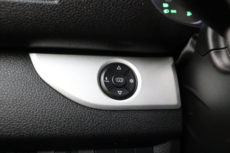 Vehicle Image 31