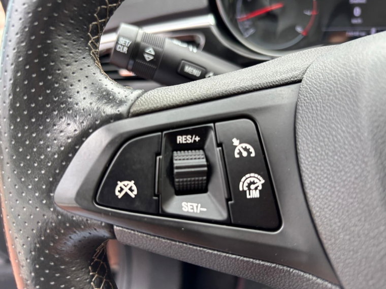 Vehicle Image 26