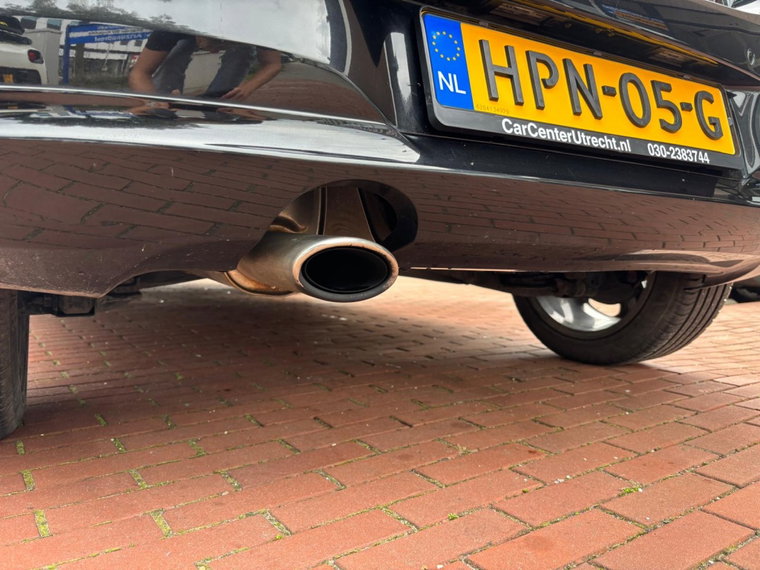 Vehicle Image 38