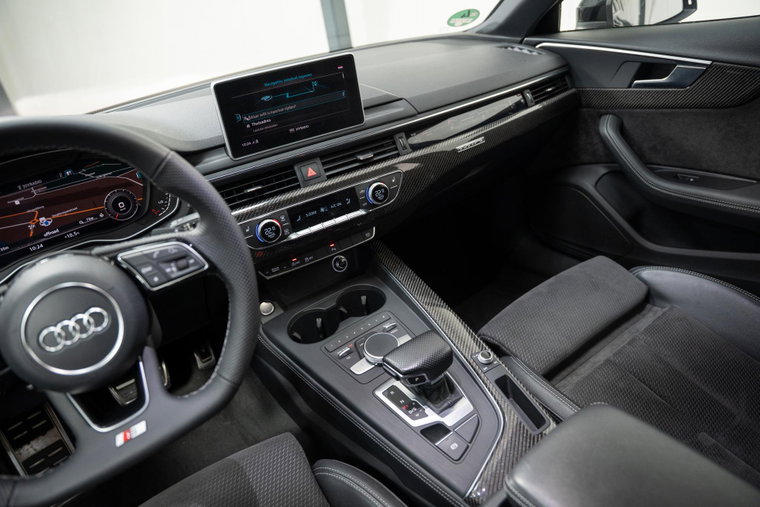 Vehicle Image 39
