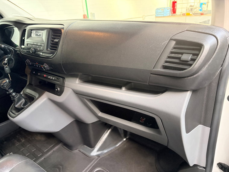 Vehicle Image 41