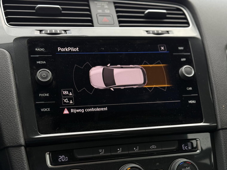Vehicle Image 30