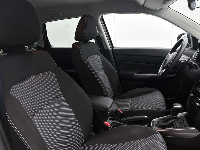 Vehicle Image 14