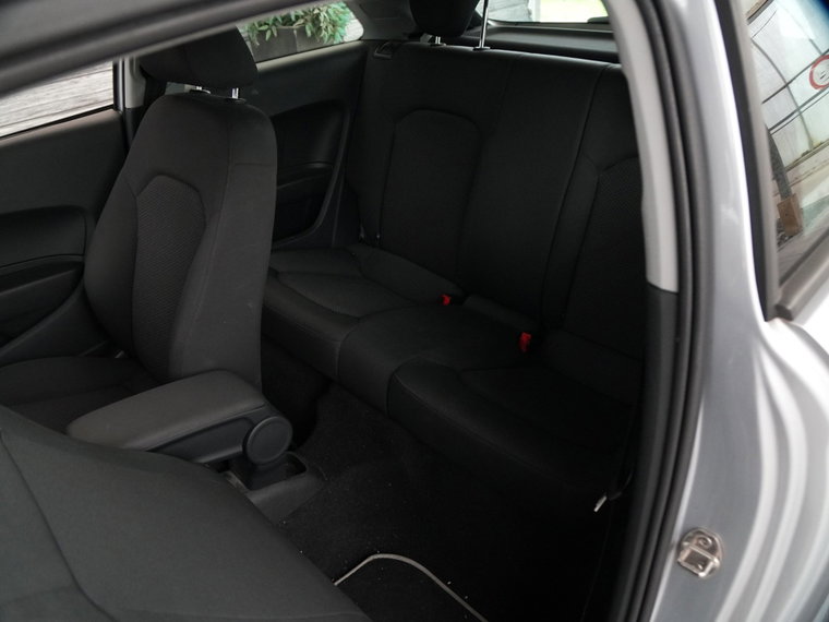 Vehicle Image 38