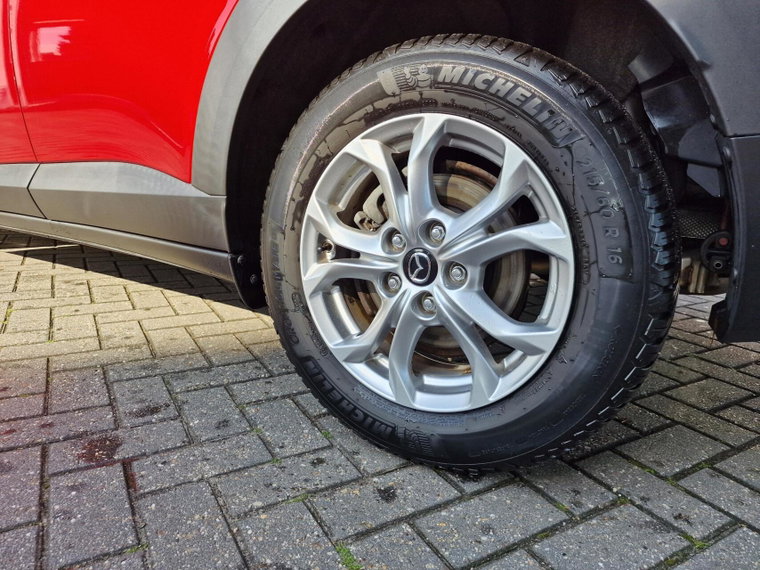 Vehicle Image 19