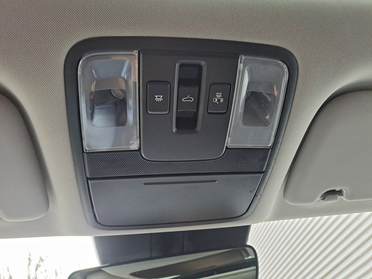 Vehicle Image 38