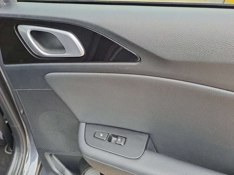 Vehicle Image 50