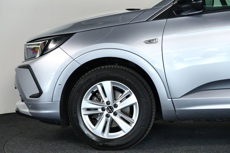 Vehicle Image 30