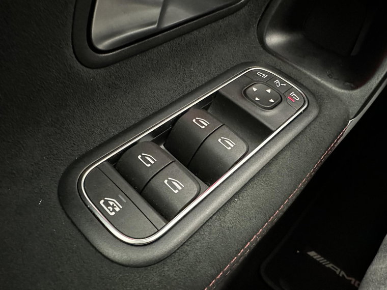 Vehicle Image 24
