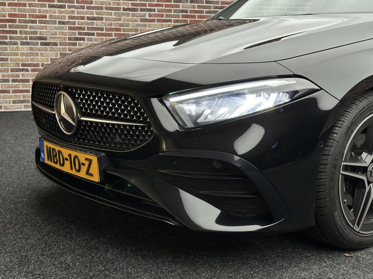 Vehicle Image 38