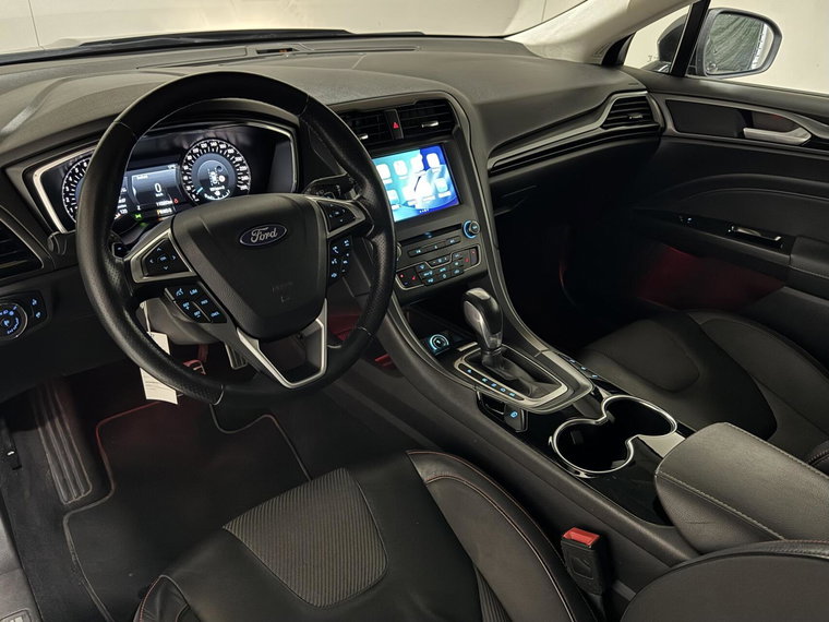 Vehicle Image 15