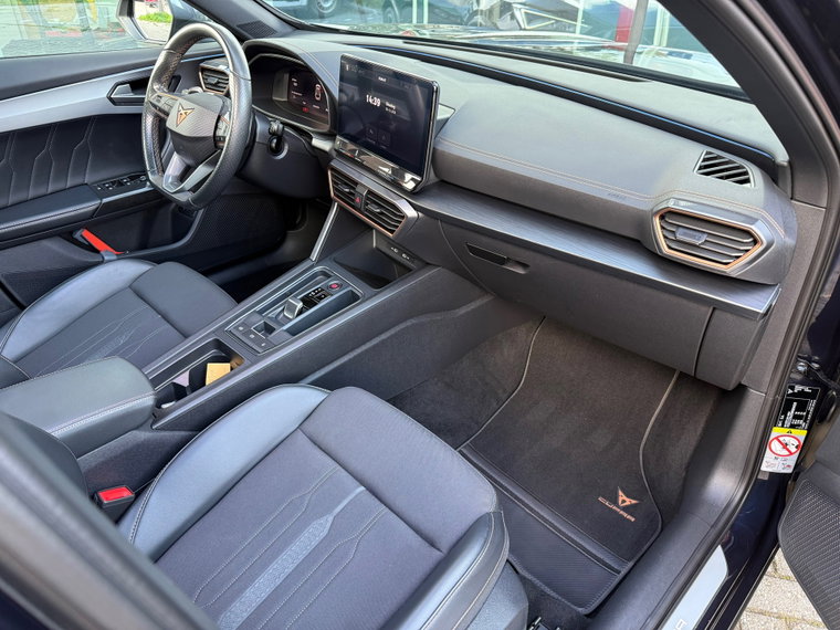 Vehicle Image 37