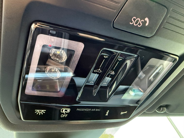 Vehicle Image 40