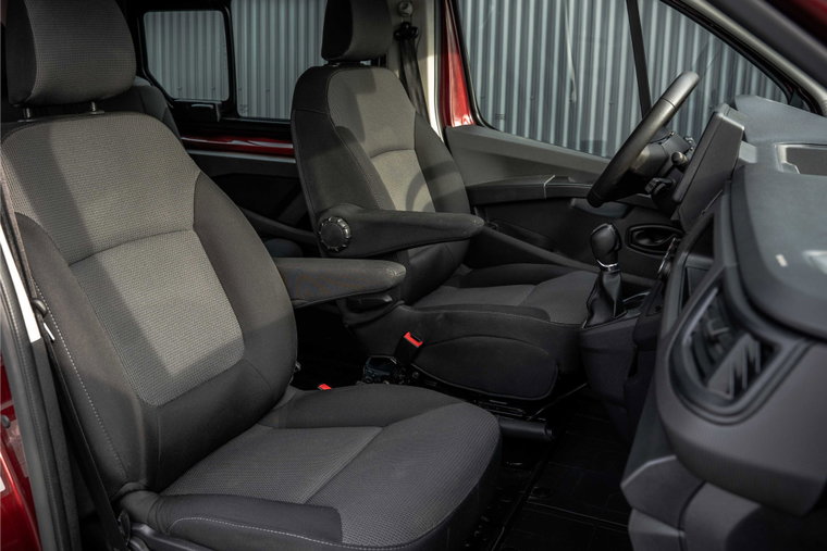 Vehicle Image 13