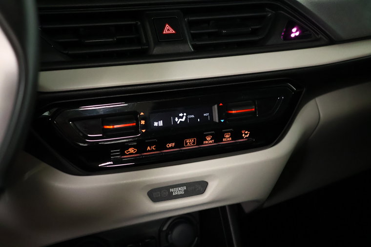 Vehicle Image 24