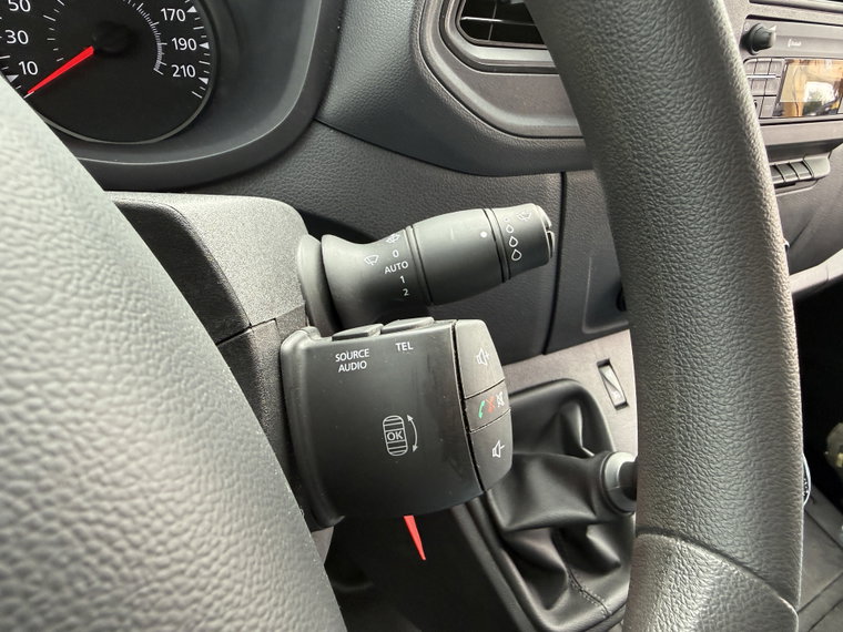Vehicle Image 24