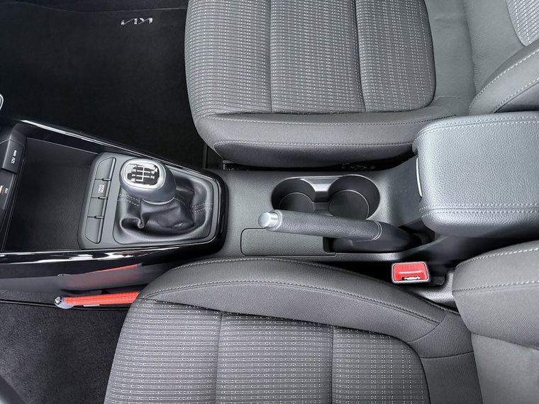 Vehicle Image 33