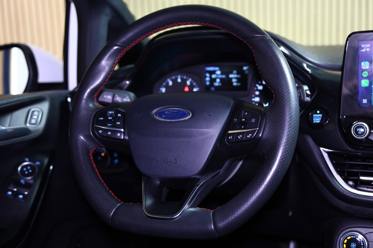 Vehicle Image 36